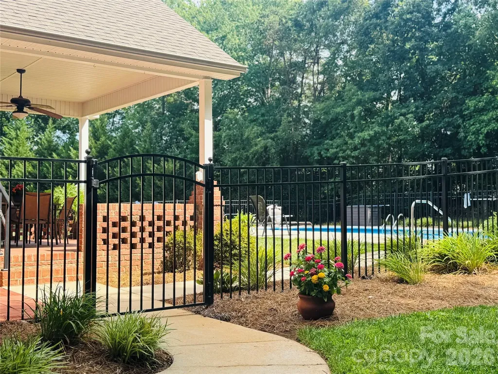 1266 Oak Grove Lane Salisbury NC 28146