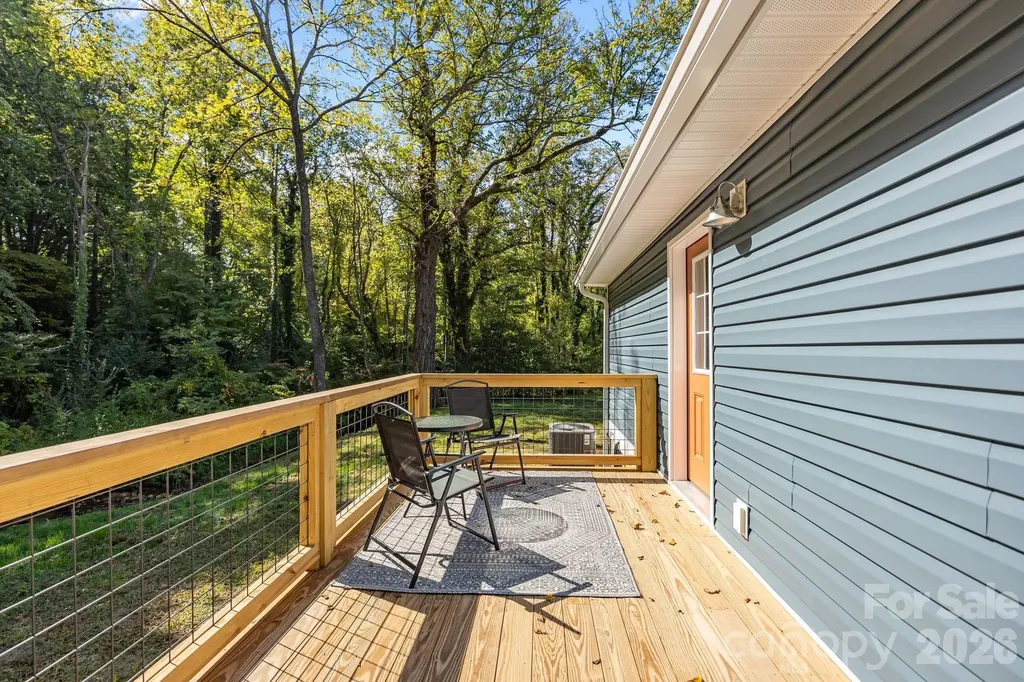 215 Mccoy Cove Black Mountain NC 28711