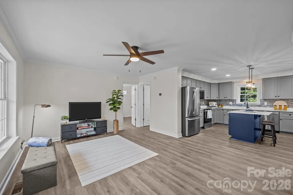 215 Mccoy Cove Black Mountain NC 28711