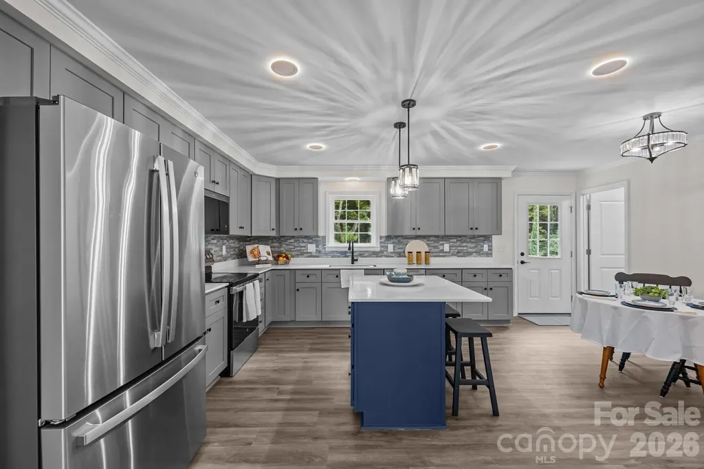 215 Mccoy Cove Black Mountain NC 28711