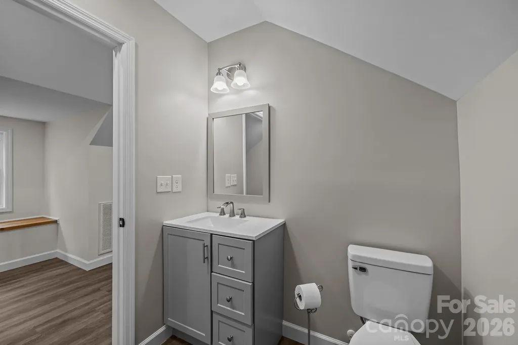 215 Mccoy Cove Black Mountain NC 28711