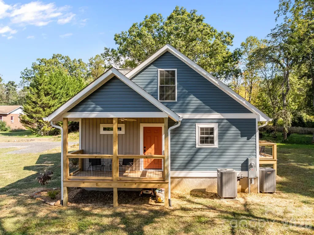 215 Mccoy Cove Black Mountain NC 28711