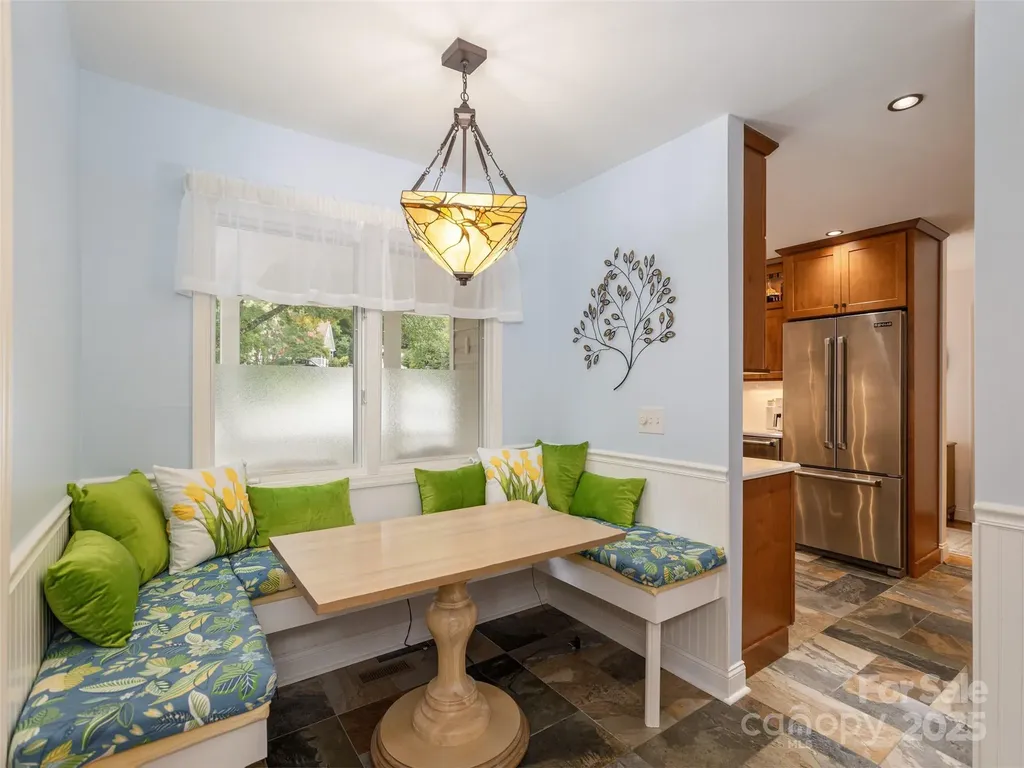 210 Black Oak Lane Hendersonville NC 28791