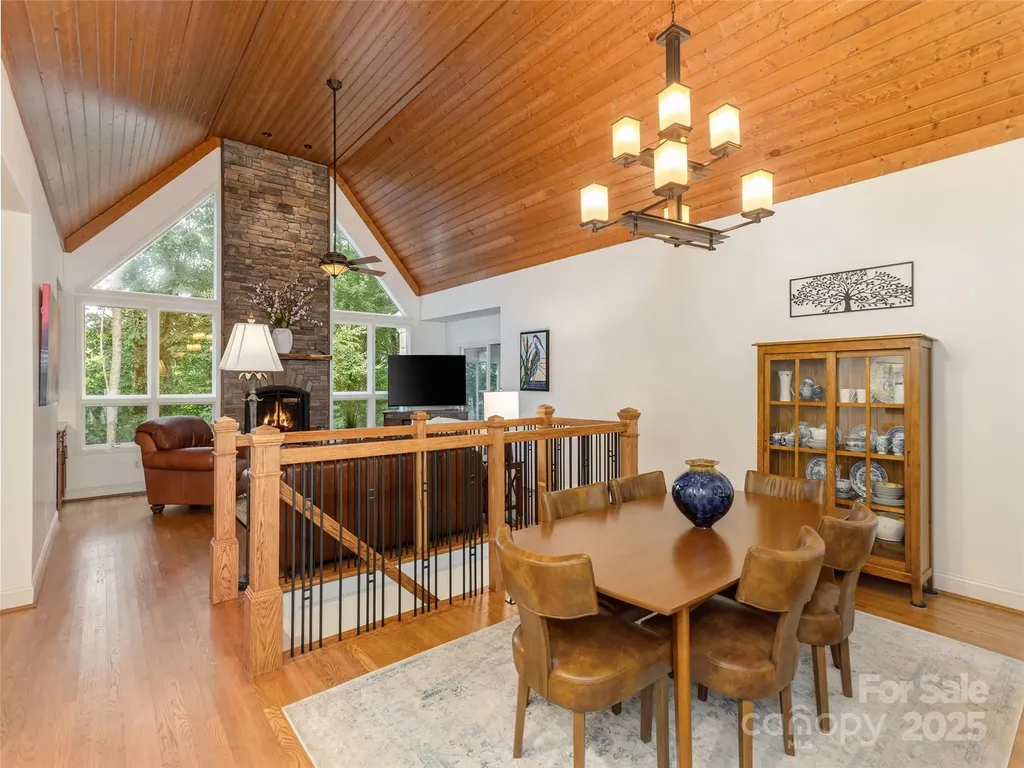210 Black Oak Lane Hendersonville NC 28791