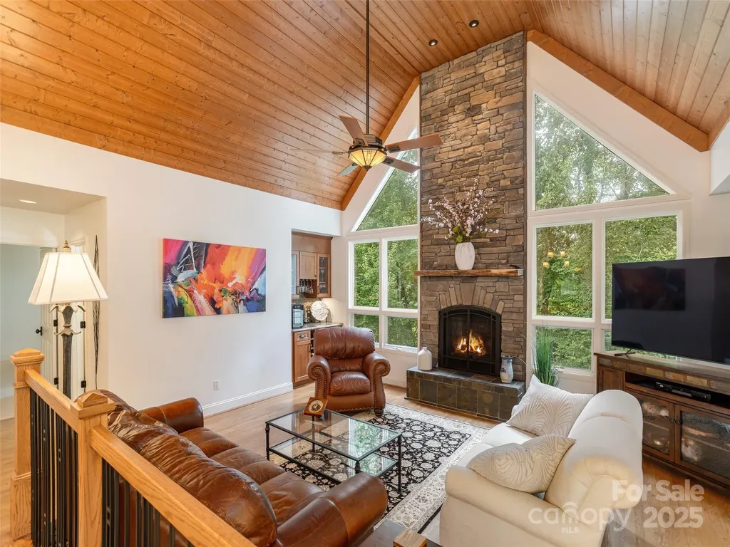210 Black Oak Lane Hendersonville NC 28791