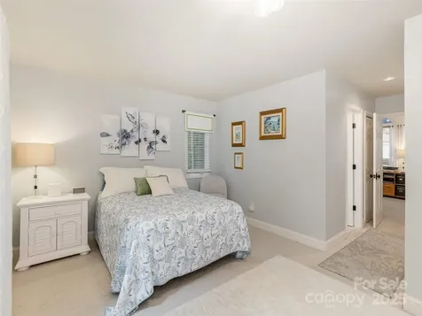 210 Black Oak Lane Hendersonville NC 28791