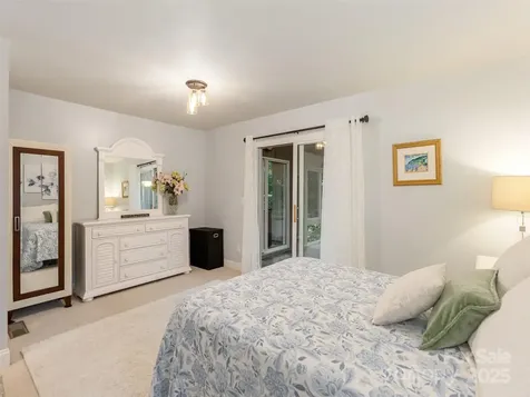 210 Black Oak Lane Hendersonville NC 28791