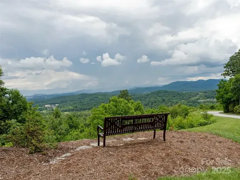 210 Black Oak Lane Hendersonville NC 28791