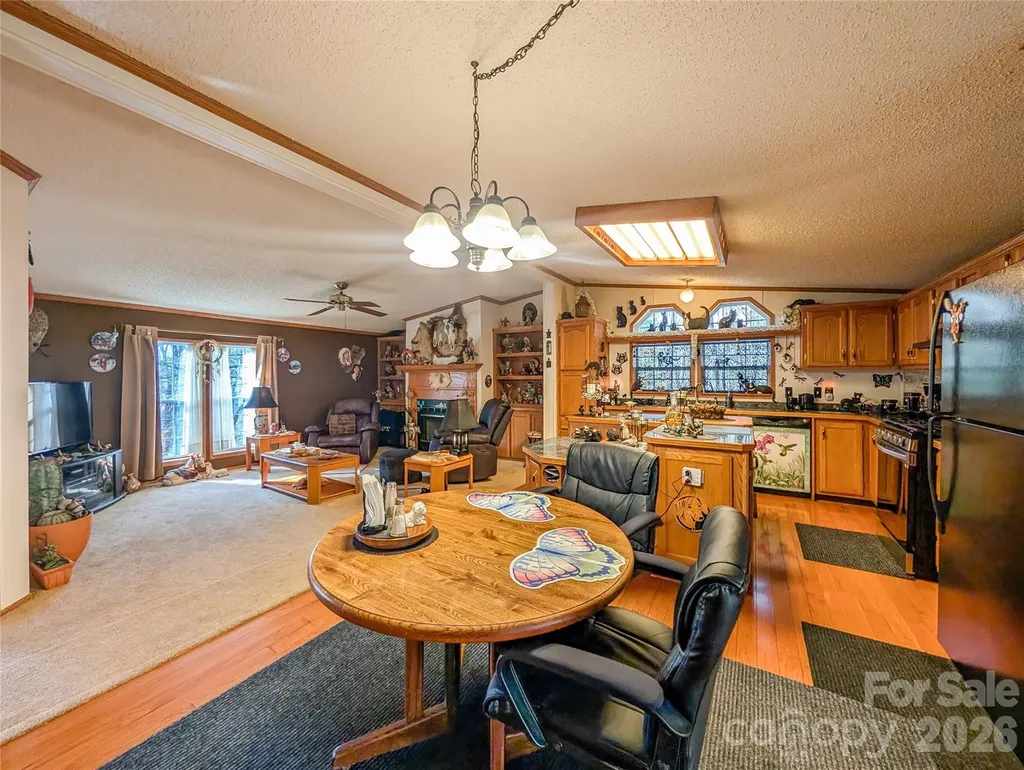 1372 Lickskillet Road Burnsville NC 28714