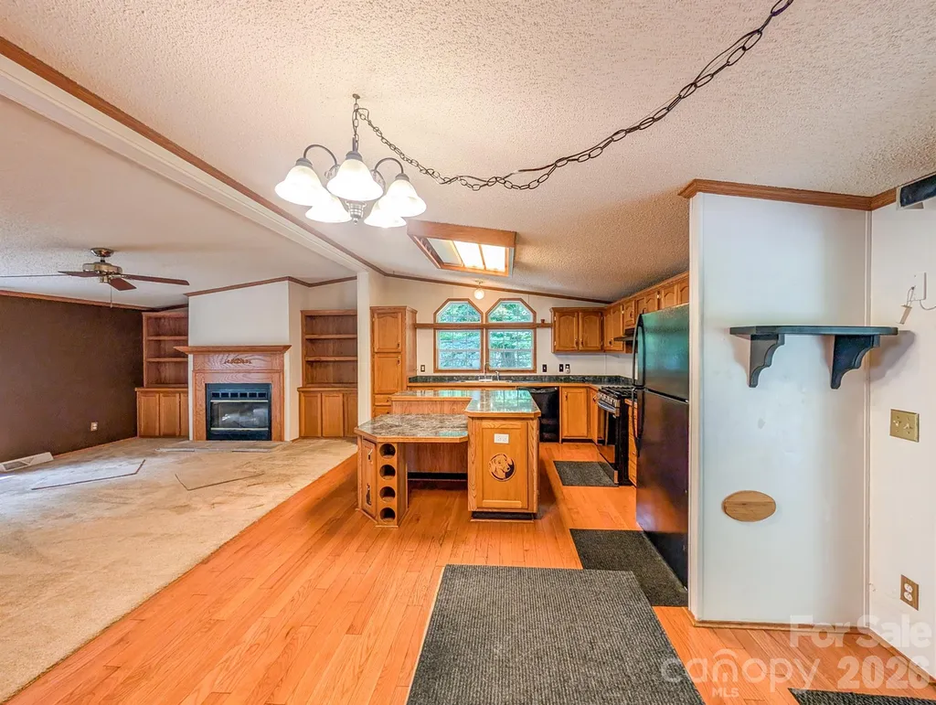 1372 Lickskillet Road Burnsville NC 28714