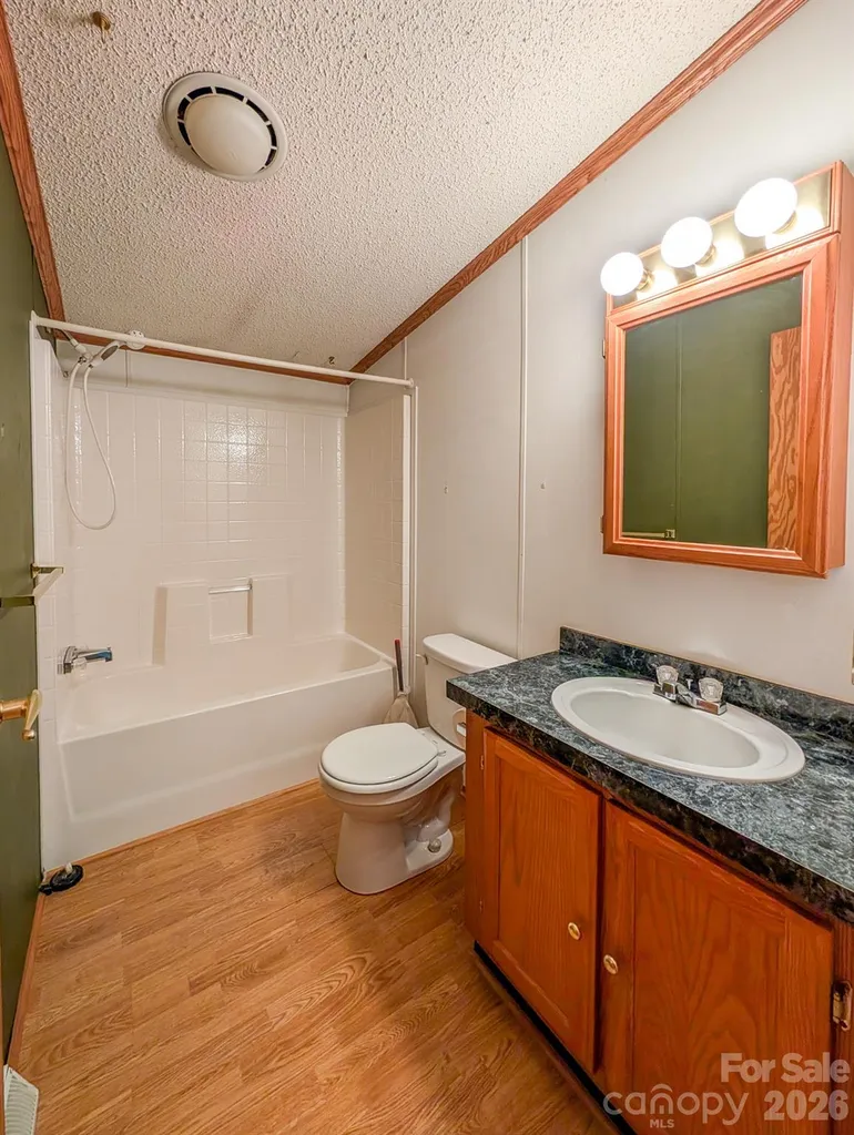 1372 Lickskillet Road Burnsville NC 28714