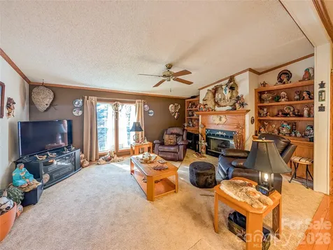 1372 Lickskillet Road Burnsville NC 28714