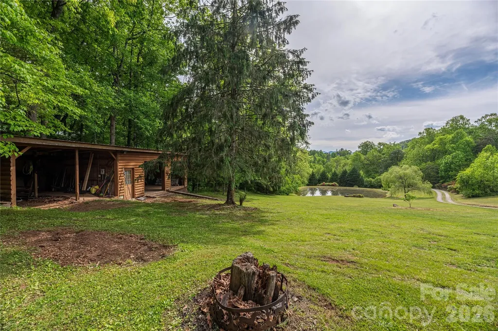 393 Carver Mountain Valley Sylva NC 28779