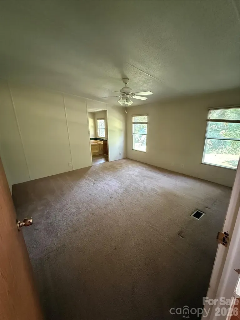 2423 Stones Throw Court Lenoir NC 28645