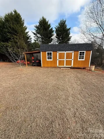 2423 Stones Throw Court Lenoir NC 28645