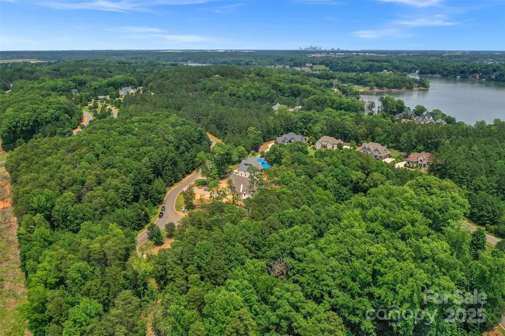 5040 Hermitage Court Belmont NC 28012