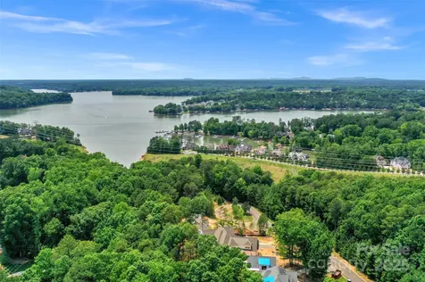 5040 Hermitage Court Belmont NC 28012