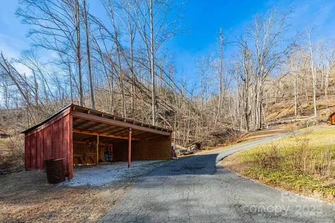 1010 And 1014 Melton Branch Road Bakersville NC 28705