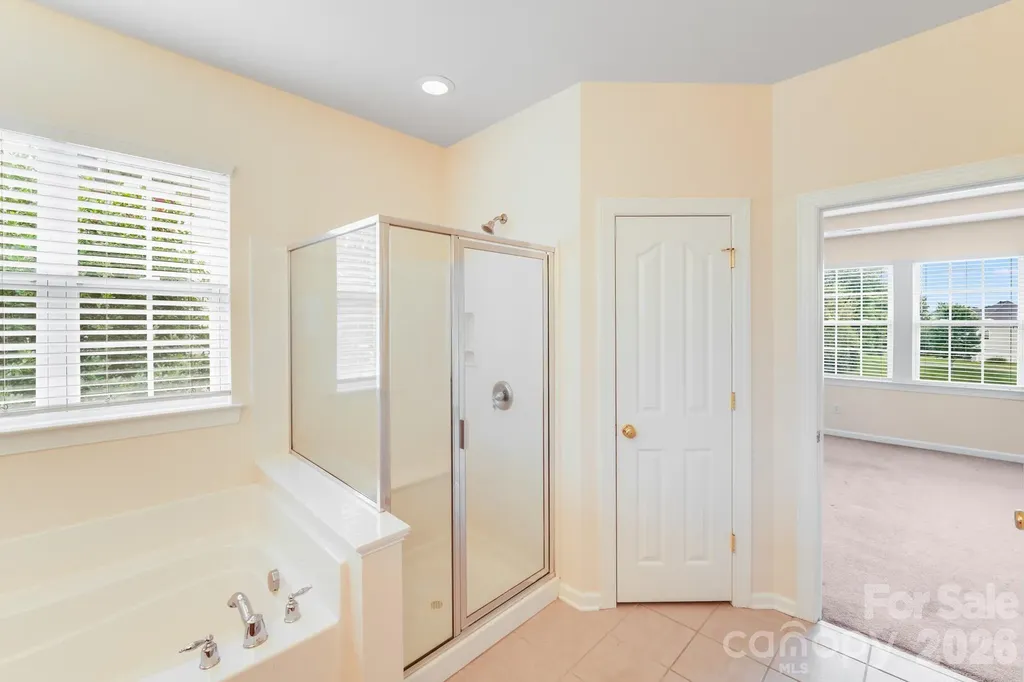 6227 Castlecove Road Charlotte NC 28278