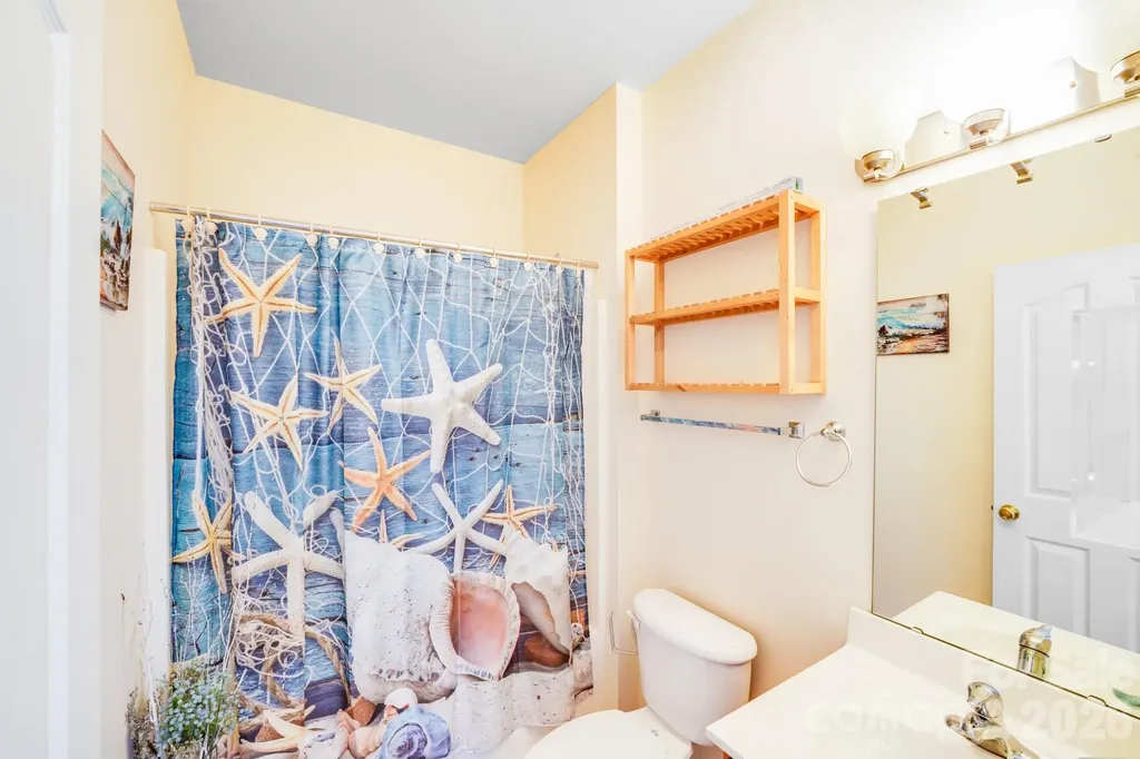6227 Castlecove Road Charlotte NC 28278