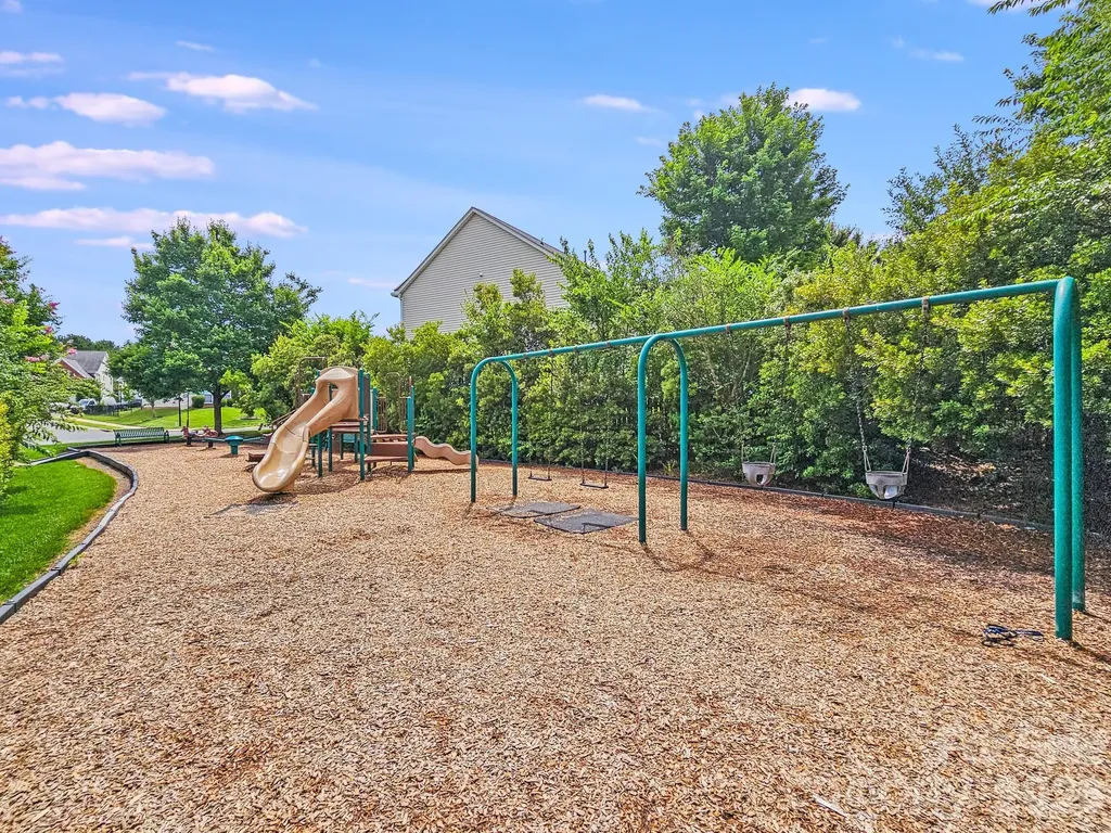 6227 Castlecove Road Charlotte NC 28278