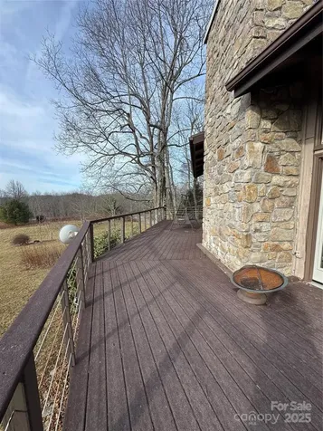 160 Crestwood Circle Newland NC 28657