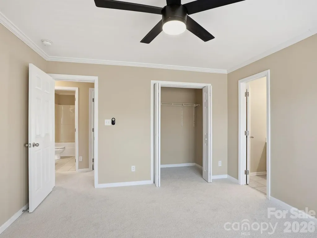4330 Laurel Hill Lane Charlotte NC 28217