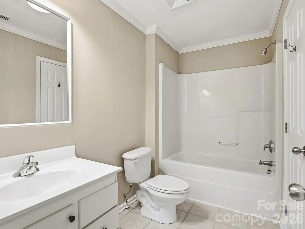 4330 Laurel Hill Lane Charlotte NC 28217