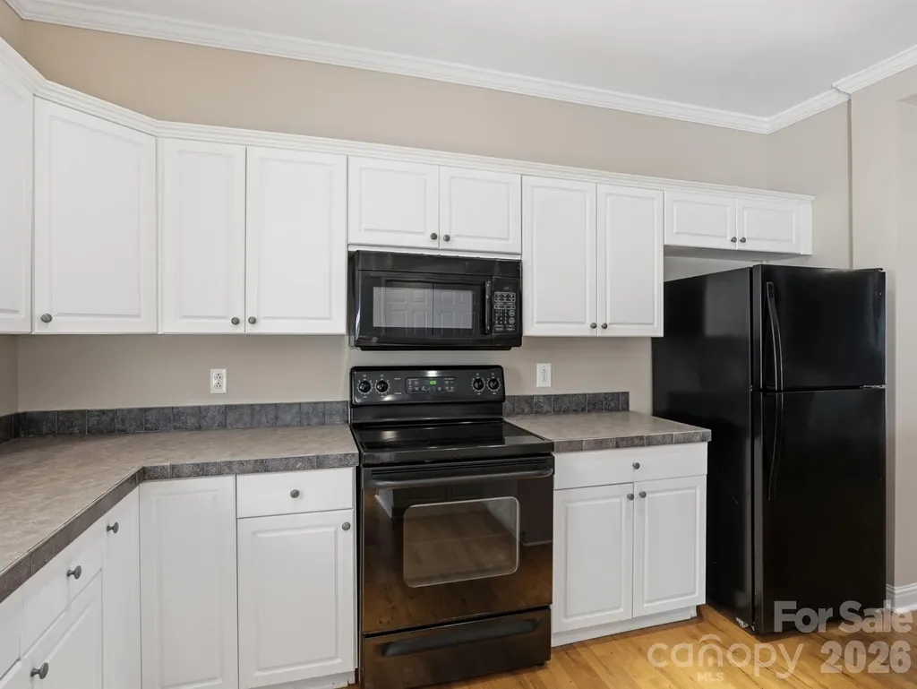 4330 Laurel Hill Lane Charlotte NC 28217