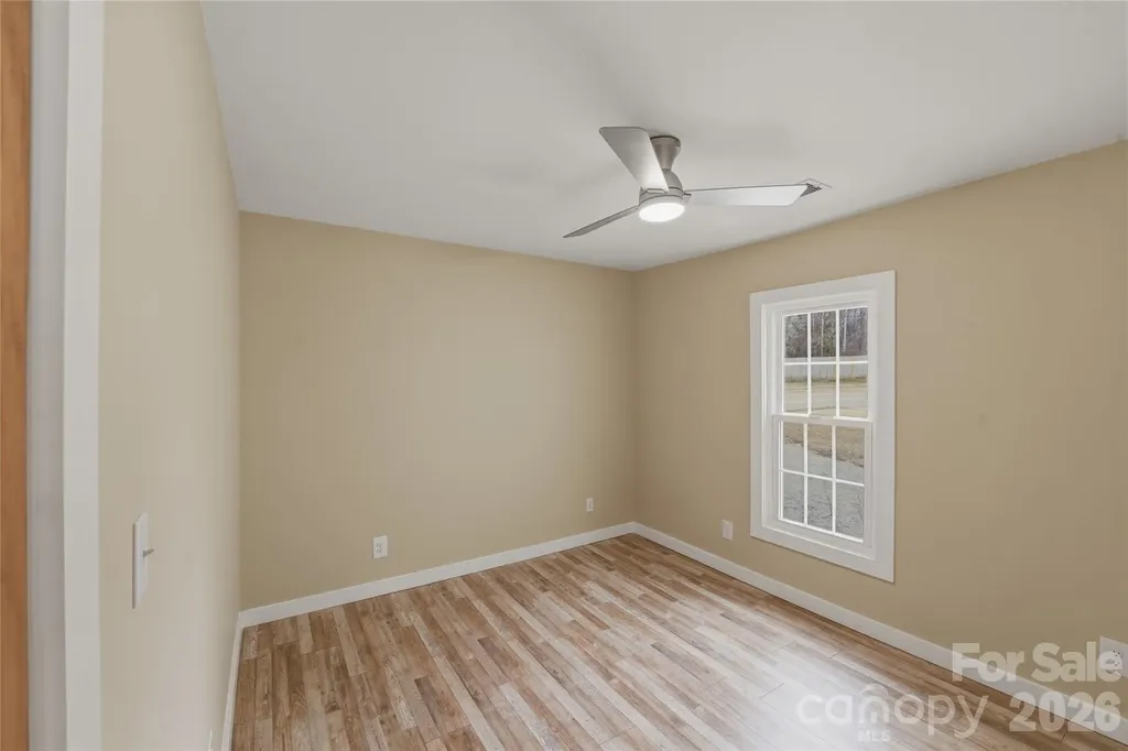 522 W Mclelland Avenue Mooresville NC 28115