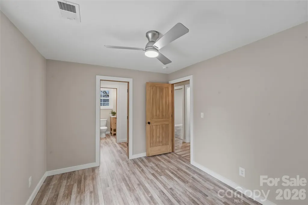 522 W Mclelland Avenue Mooresville NC 28115