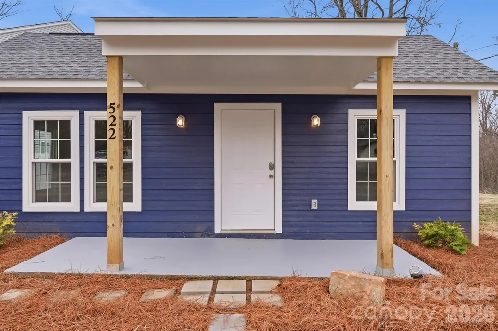 522 W Mclelland Avenue Mooresville NC 28115
