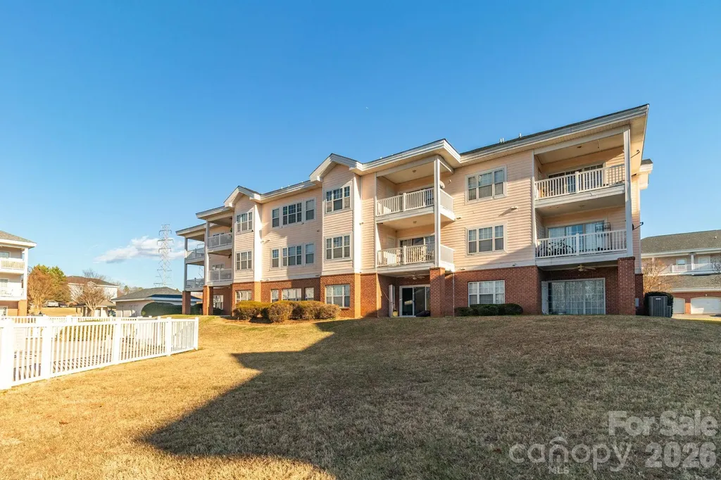 9047 Meadow Vista Road Charlotte NC 28213