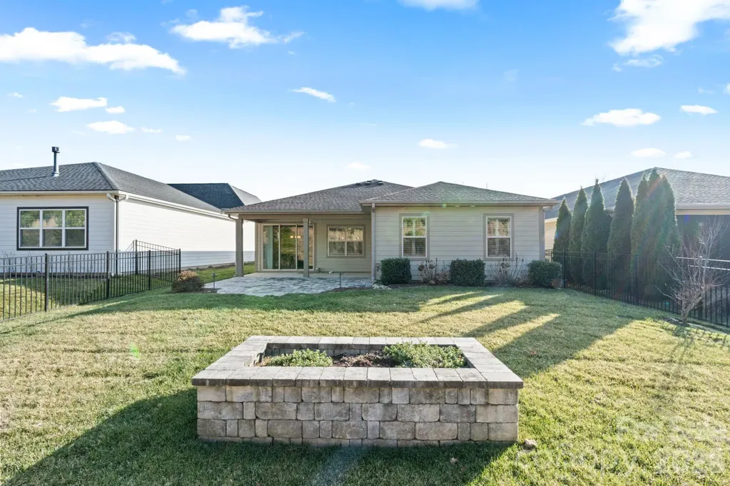 4995 Looking Glass Trail Denver NC 28037