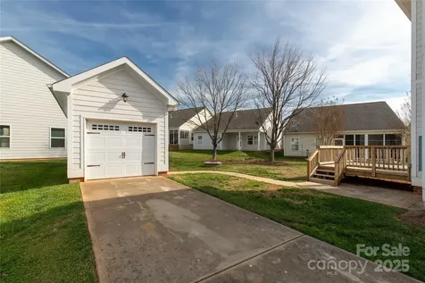 25391 Seagull Drive Lancaster SC 29720