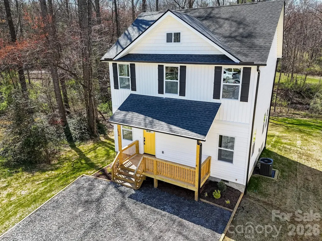 174 Atwood Drive Hendersonville NC 28792