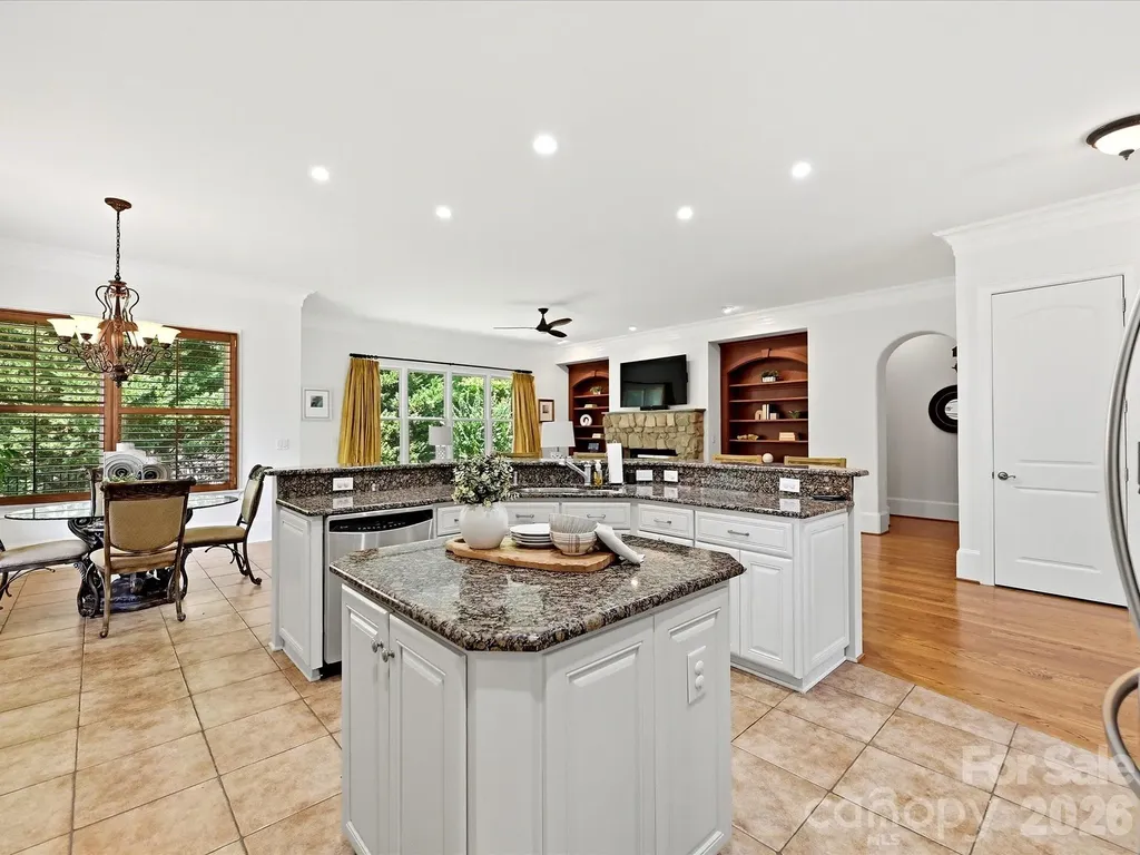6806 Larrisa Court Charlotte NC 28226