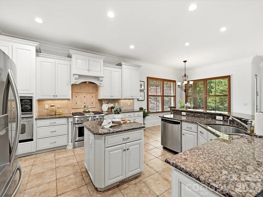 6806 Larrisa Court Charlotte NC 28226