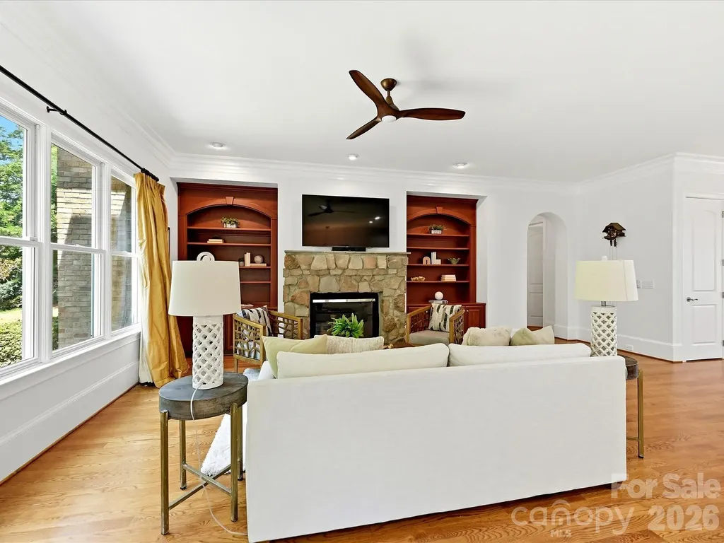 6806 Larrisa Court Charlotte NC 28226