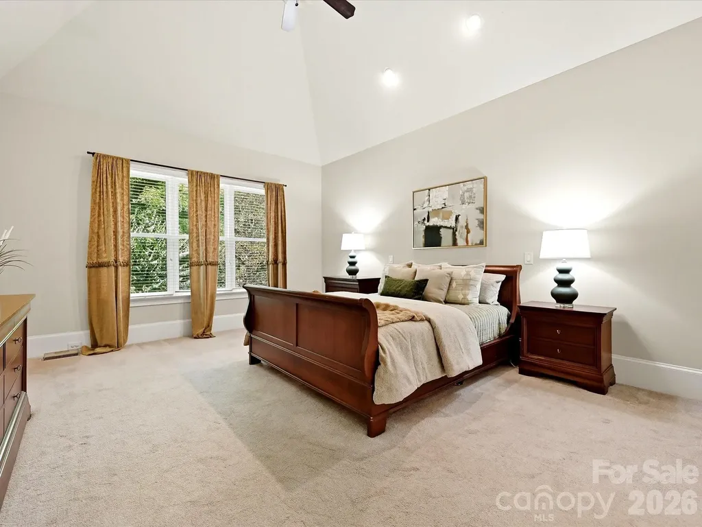 6806 Larrisa Court Charlotte NC 28226