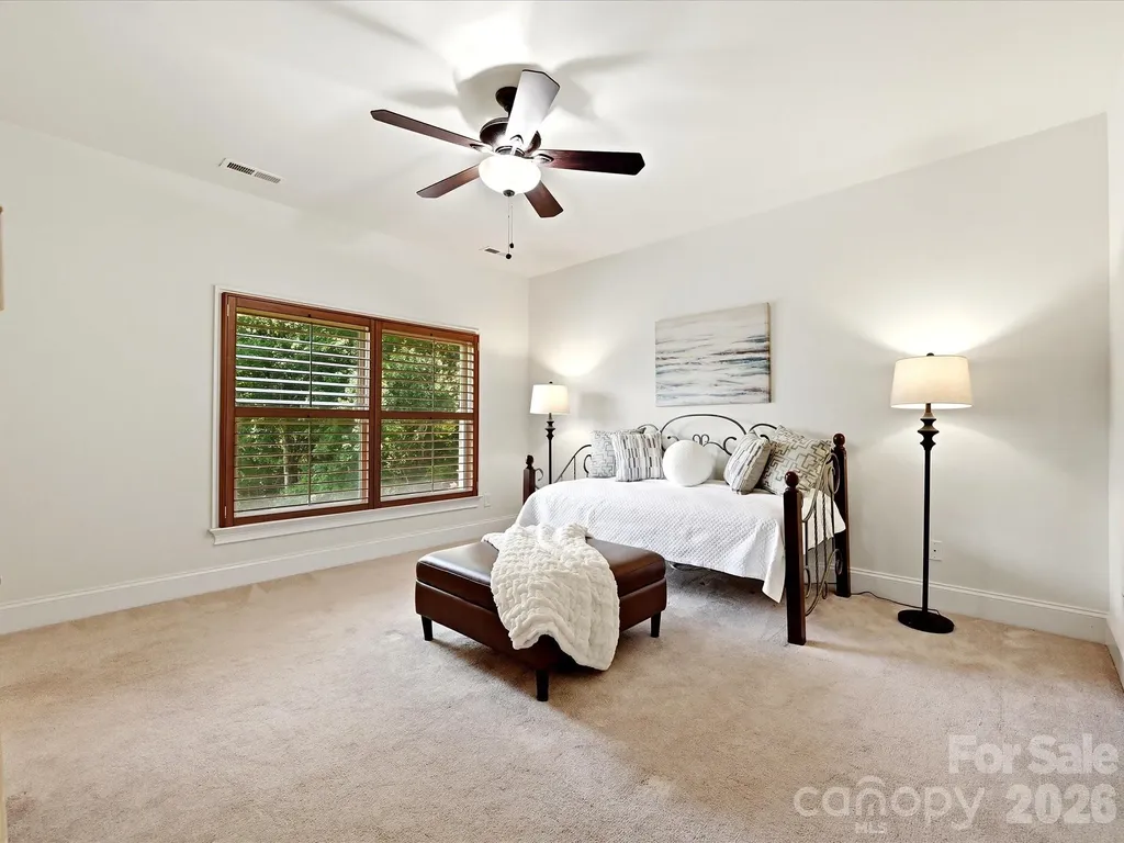 6806 Larrisa Court Charlotte NC 28226