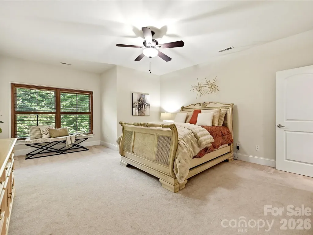 6806 Larrisa Court Charlotte NC 28226