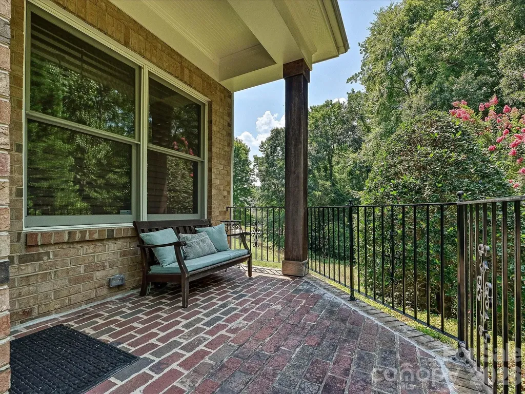 6806 Larrisa Court Charlotte NC 28226