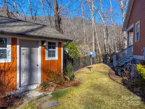 1226 Monteith Branch Road Sylva NC 28779