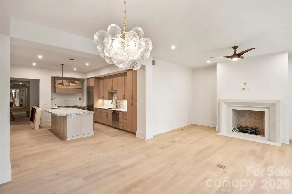 409 Queens Road Charlotte NC 28207