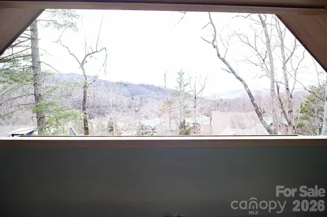 10 Mcmurray Lane Black Mountain NC 28711