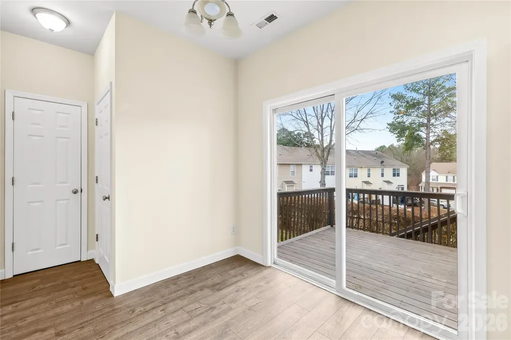 15558 Stronvar House Lane Charlotte NC 28277