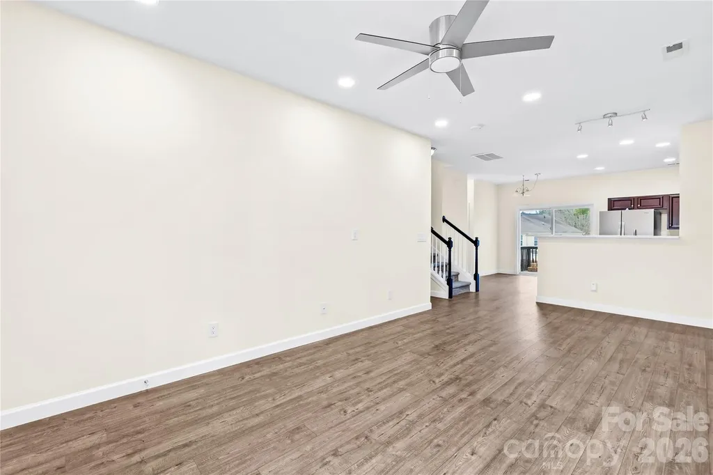 15558 Stronvar House Lane Charlotte NC 28277