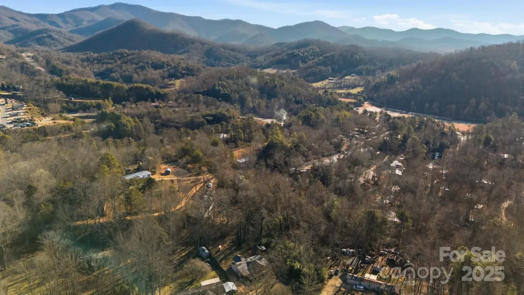 102 Garnett Trace Road Franklin NC 28734