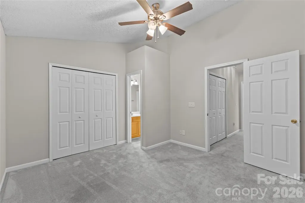 10923 Holly Ridge Boulevard Charlotte NC 28216